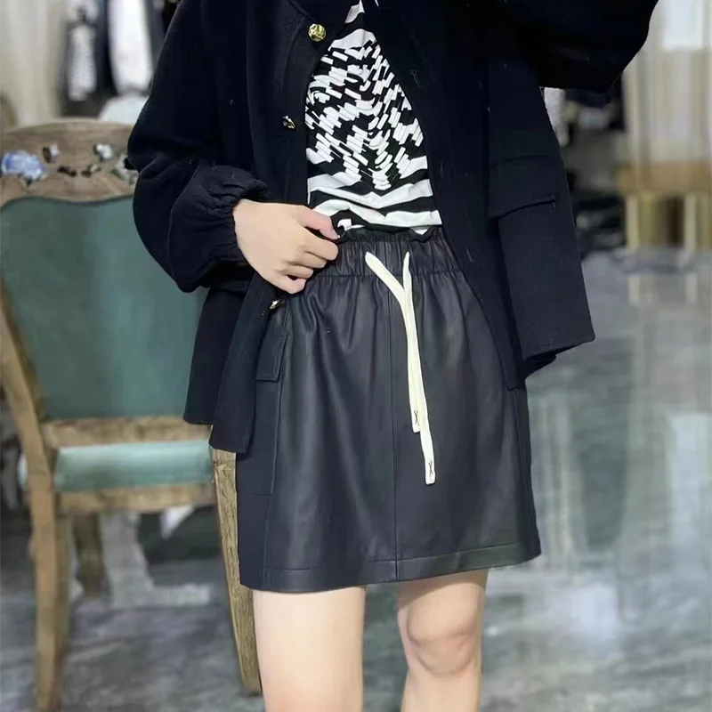 

Genuine Leather Skirt With New Urban Style Large Pocket Embroidery Design, Drawstring A-Line Version Of Sheepskin Half Body