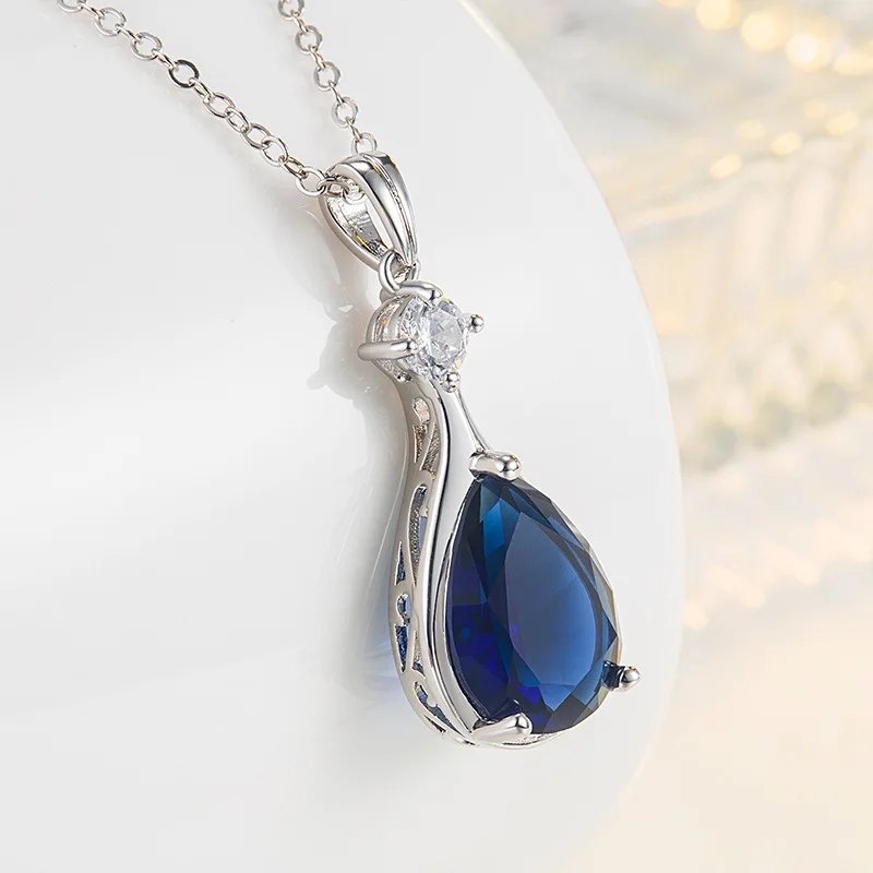 Silver Gemstone Pendants. UK Gemstone necklaces and pendants.