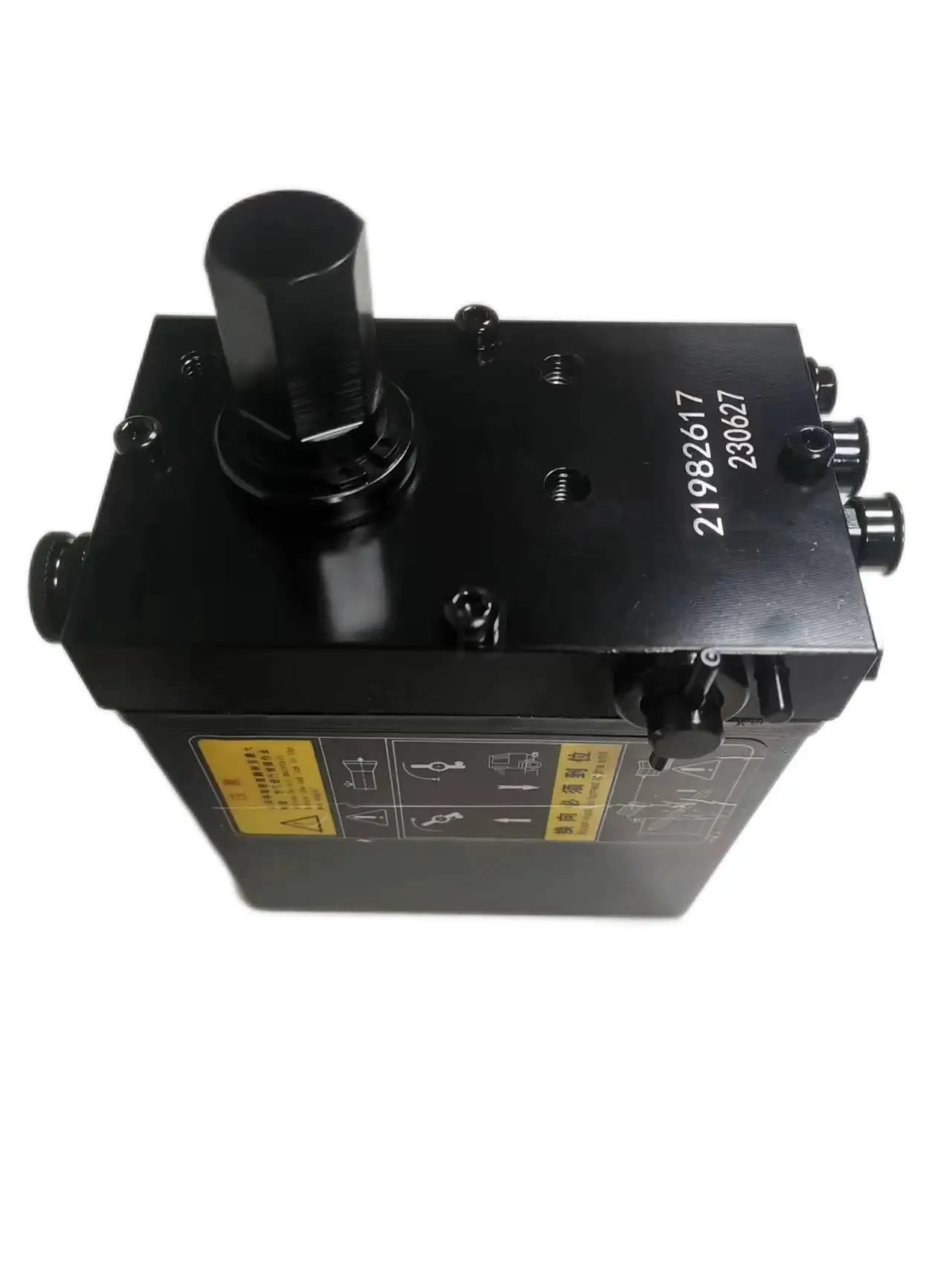 Suitable-for-Volvo-RENAULT-Truck-Cabin-Tilt-Pump-OEM-21831181-21982617 ...