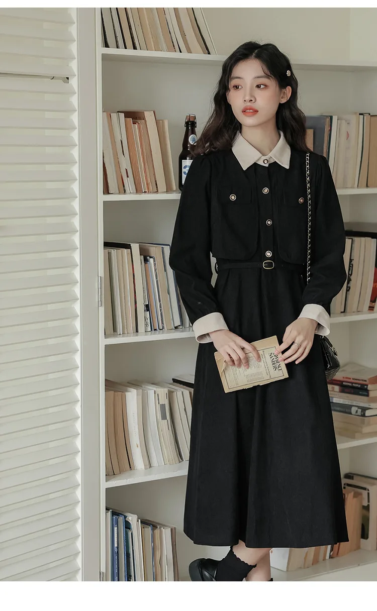 

French Vintage Corduroy Dress for Ladies Long Sleeve Fake Two Piece Slim Fit Elegant and Artistic Y2K Spring and Autumn New 2024