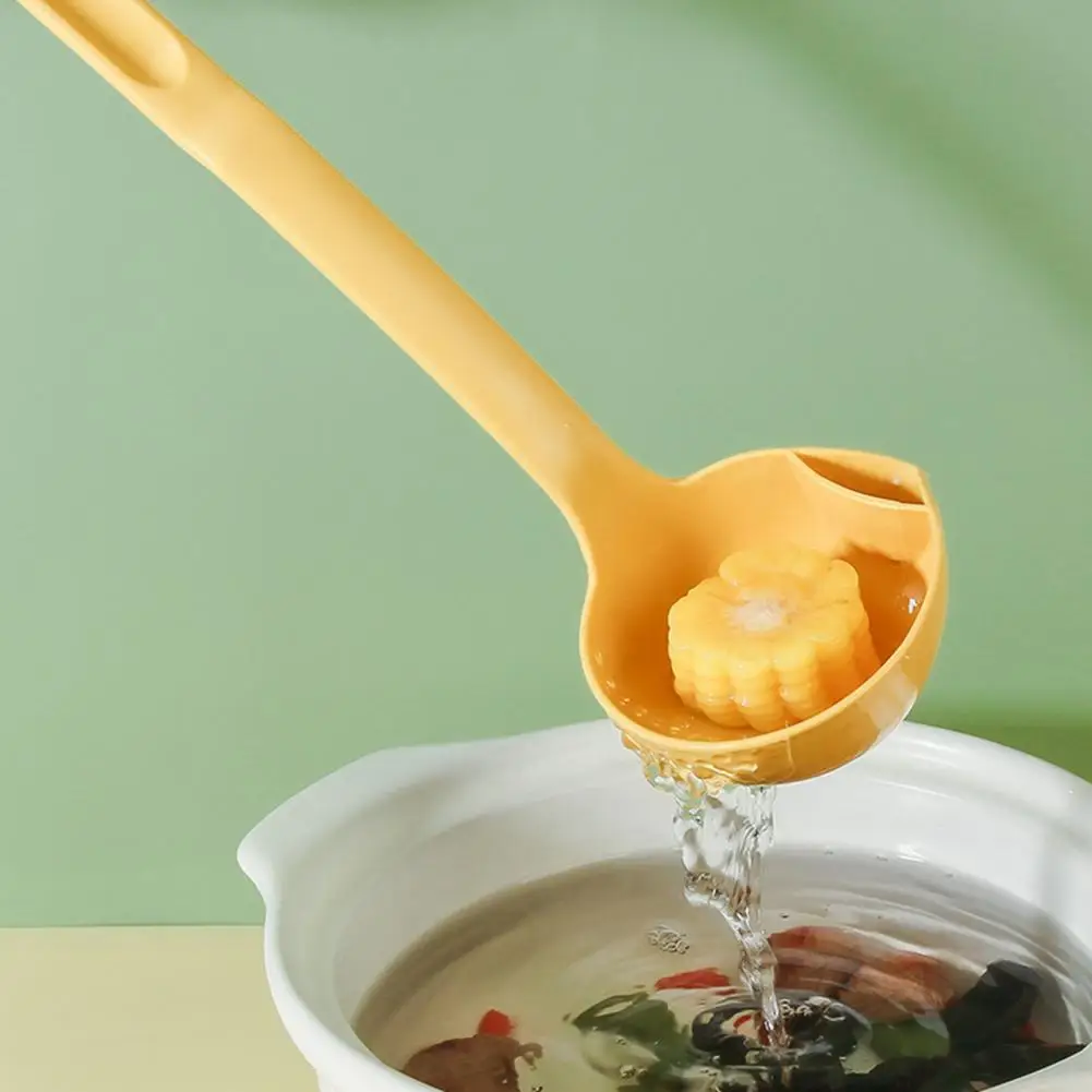 Oil-separating Spoon Oil Filter Spoon Oil-separating Hot Pot with Long Handle for Safe Cooking for Kitchen
