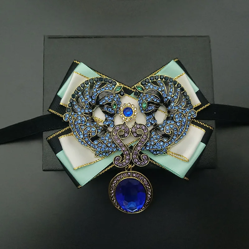 Original handgefertigte Fliege mit Seepferdchen-Strass, Vintage-Stil, hochwertige Business- und Hochzeitskrawatten für Herren, Hemdkragen-Blumen und Schleifen – Detail 8