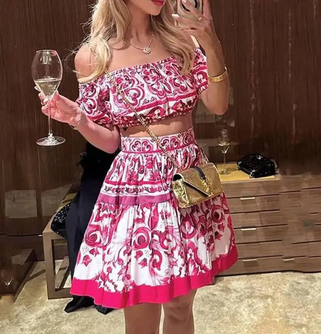 

Printed Two-piece Skirt Set Woman 2023 Sweet Gentle Style Fashion Sexy Off Shoulder Exposed Navel Top Loose Short Skirt Suit