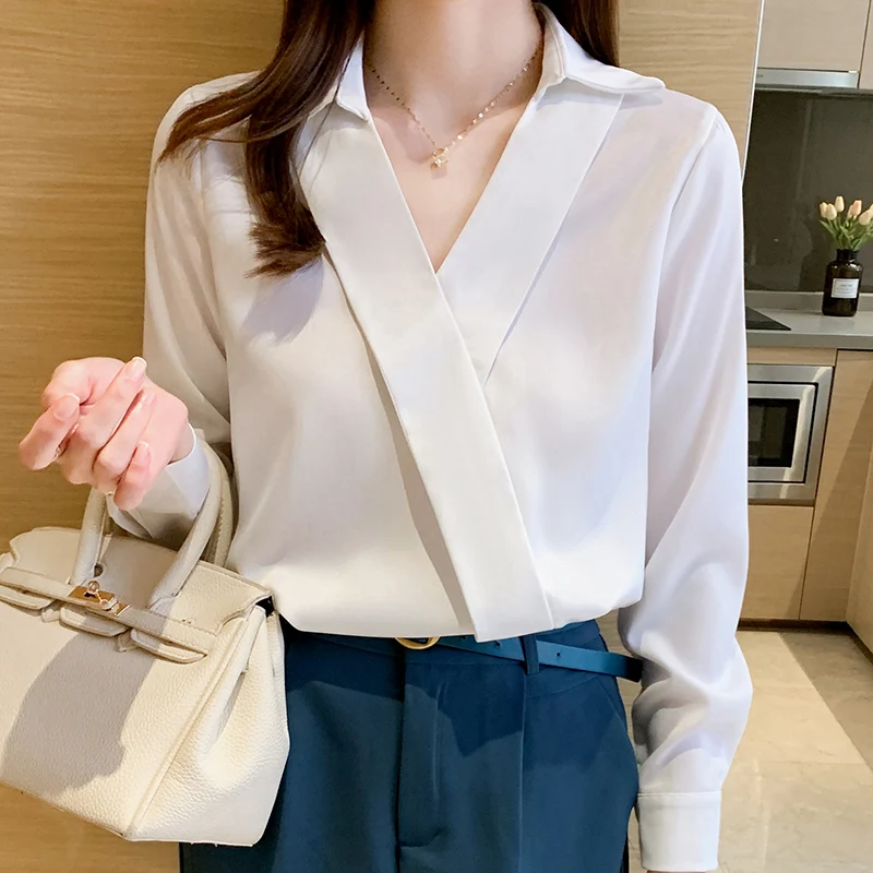 Женская шифоновая блузка элегантная офисная с длинным рукавом и V-образным