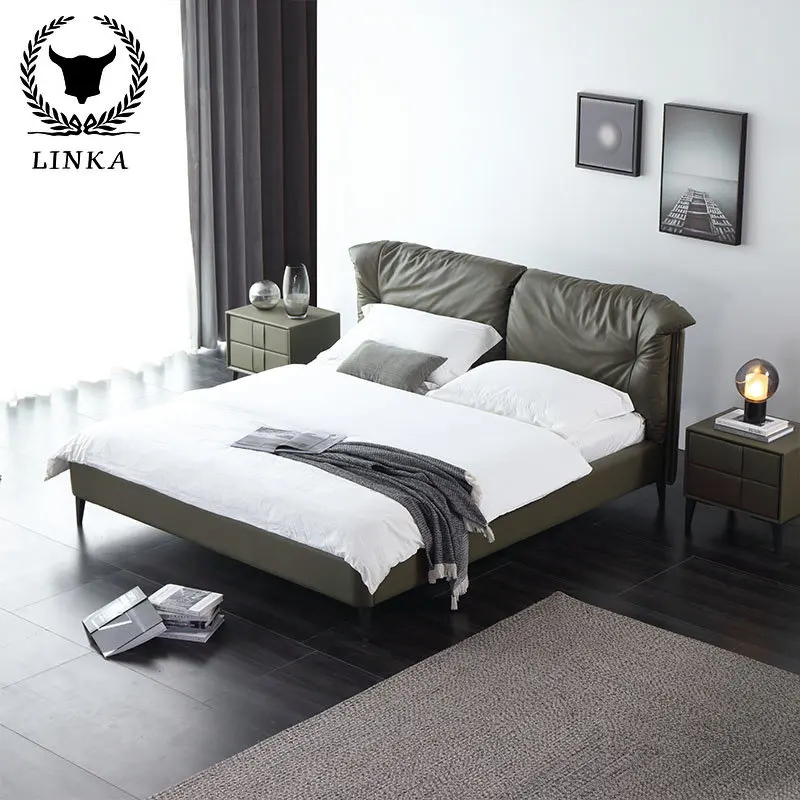 

Italian minimalist leather bed, modern minimalist master bedroom leather art bed, Nordic light luxury double head leather bed