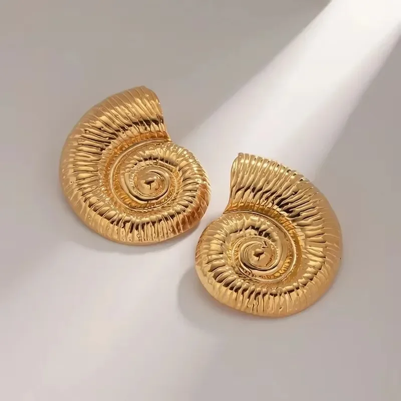 Exaggeration Ribbed Lava Textured Sea Snail Large Earrings Seashells Shell Ear Stud Vintage Jewelry for Women Gifts Waterproof