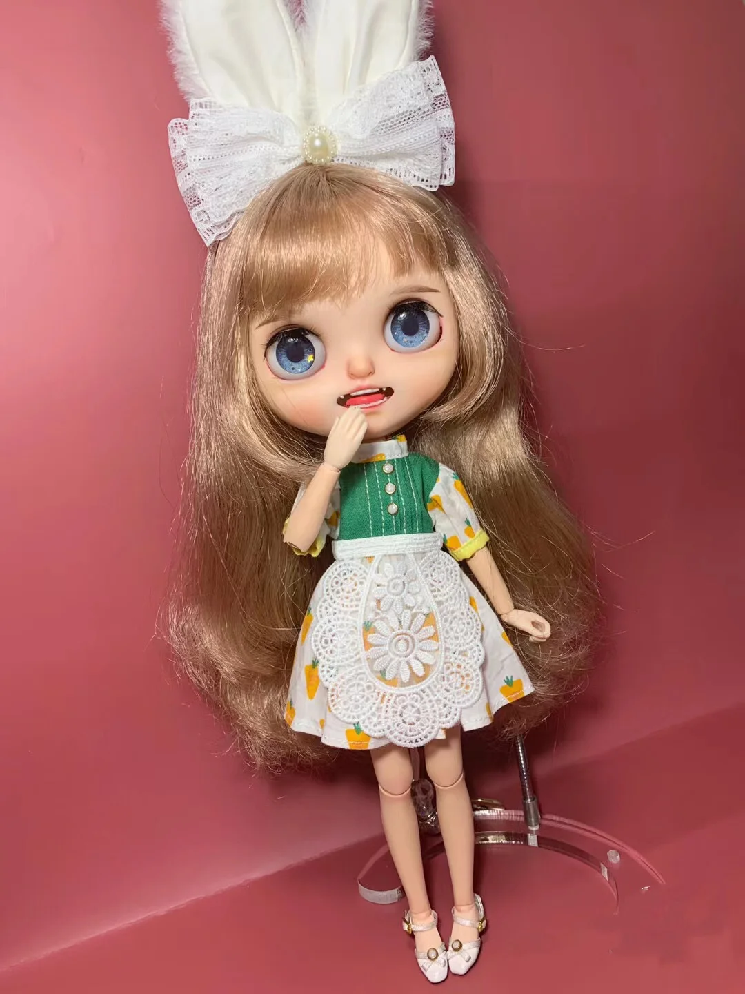 

Blythe dress Rabbit and carrot skirt suit dressing 1/6 BJD anime girl (Fit for Pullip,Ob24, Licca)