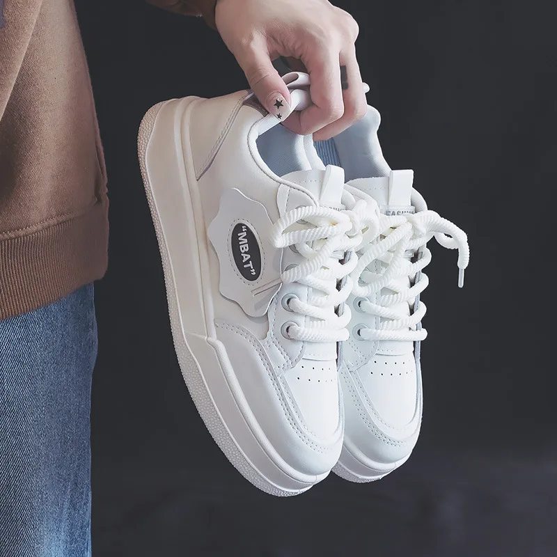 

Новинка Осень 2023, Корейская дышащая маленькая белая универсальная Студенческая Повседневная Спортивная обувь для скейтборда, RM5203