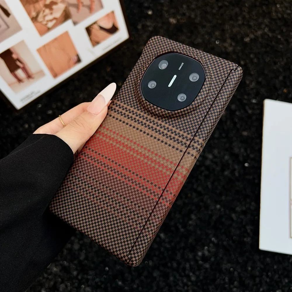 Premium Carbon Fiber Kevra Phone Case with MagSafe and Wireless Charging Capability