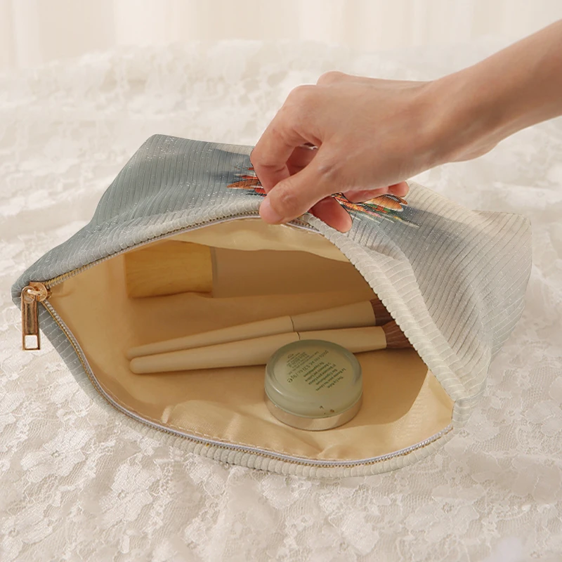 1 Christmas themed corduroy makeup bag, lightweight zipper makeup storage box, multifunctional bag with lining