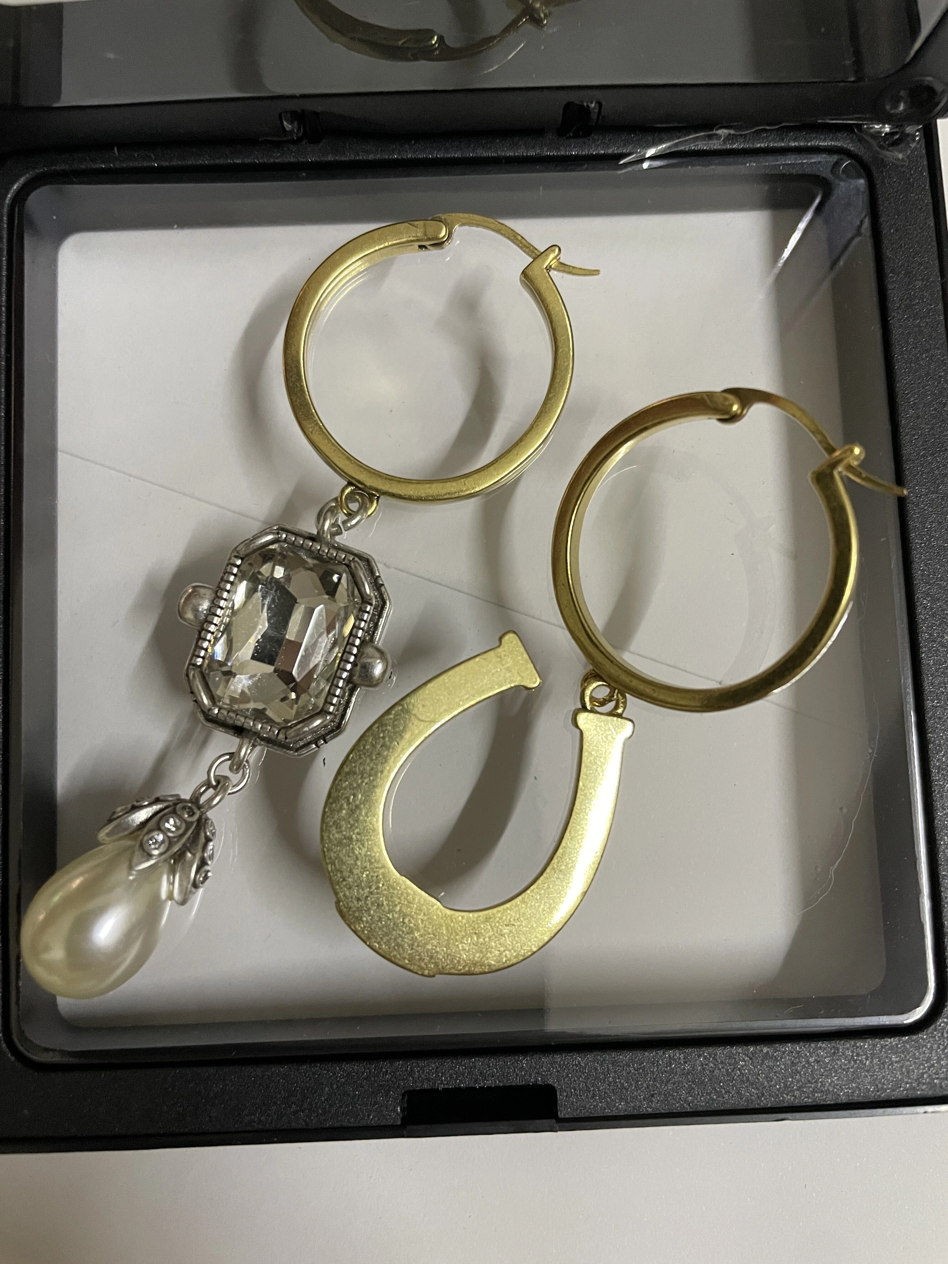 2021 New High Quality Brass Design Asymmetric Long Earrings Inlaid With Rhinestones And Pearls