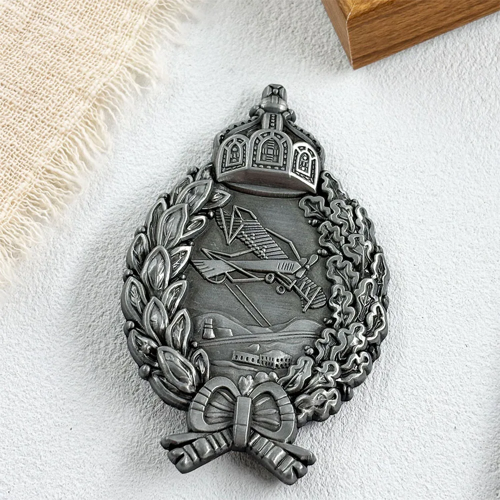 Großes Metallabzeichen der Kaiserlichen Deutschen Armee, Sammlerstück als Geschenkzubehör – Detail 2