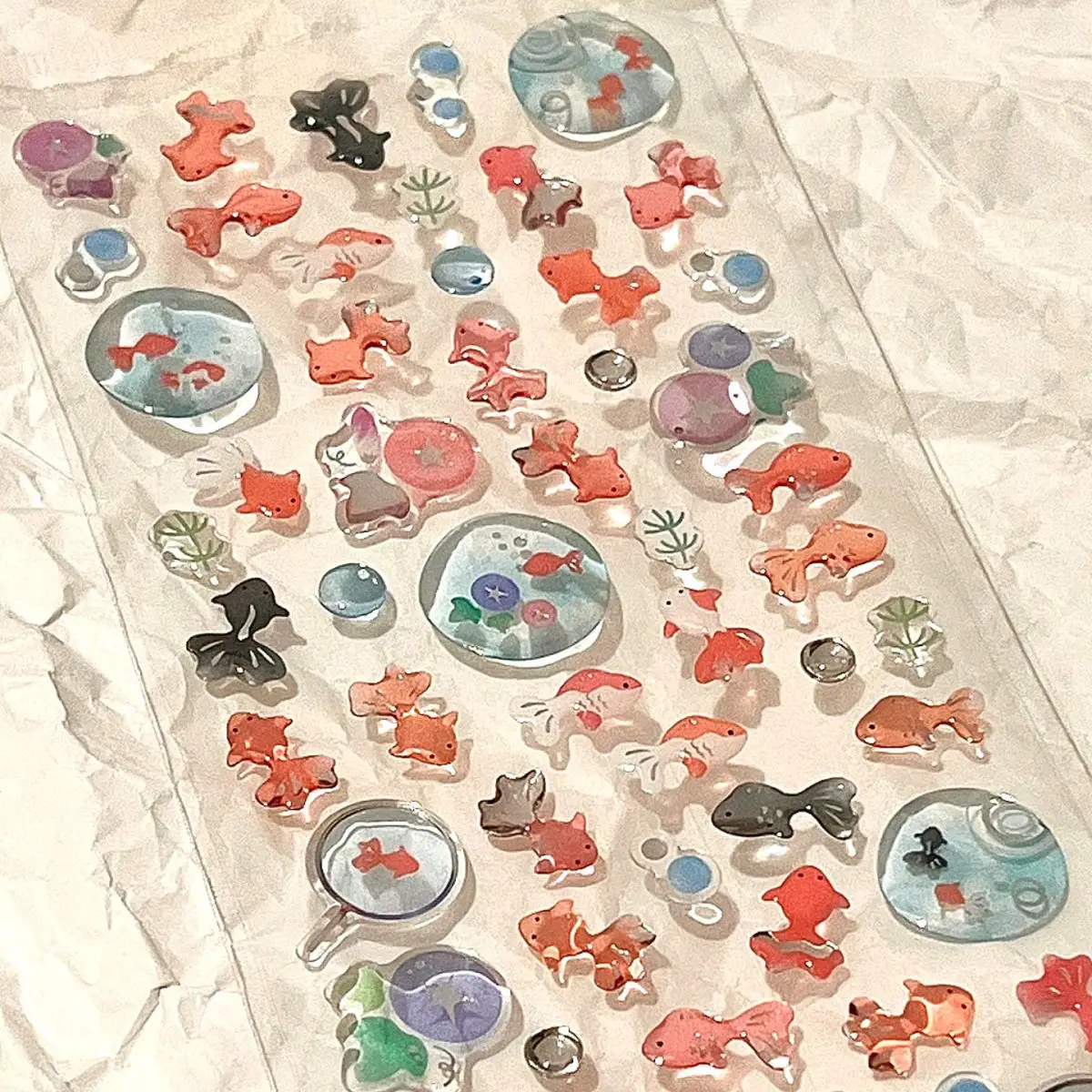 Goldfisch Kristall Tropfen Klebeaufkleber, Ins Transparent Niedlich 3D Handbuch IPad Handy Dekoration DIY Aufkleber – Detail 4