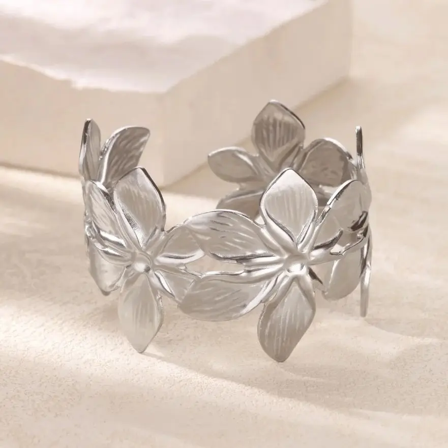 Elegant Bangle, Stainless Steel, Geometric
