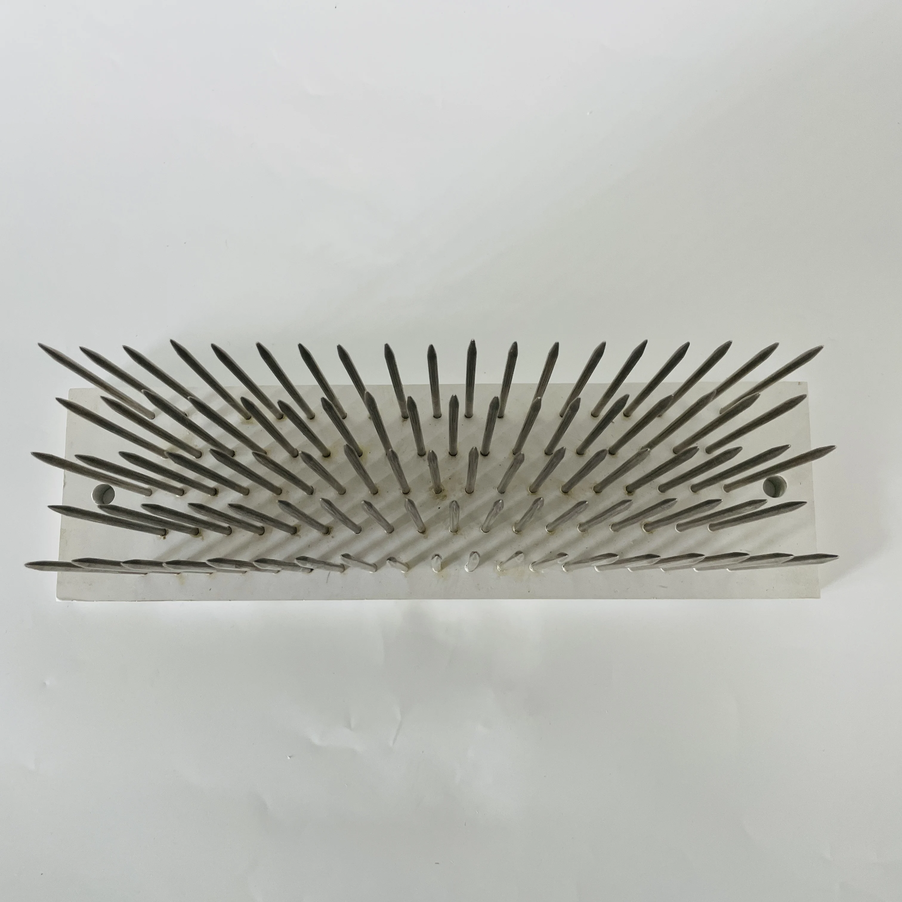 White Stainless Steel Hair Hackle With Needle For Combing Bulk Hair and Wefted Hair 27x8x9cm