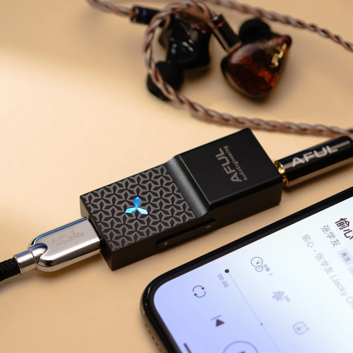 AudioQuest ヘッドホンアンプ・DAC DragonFly Red : AudioQuest Dragonfly Cobalt USB Digital-to-Analog