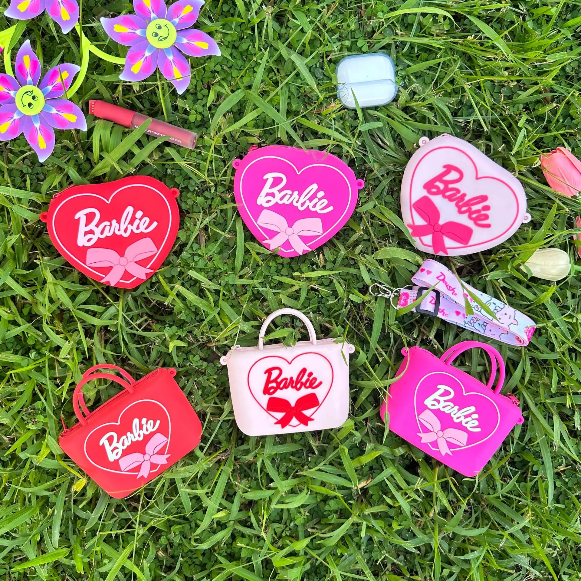 Cute Pink Barbie Bag Girls Silicone Zero Wallet Fashion Women Rossetto Bag Charm Bluetooth Auricolare Borse Ornamenti Giocattoli Regali