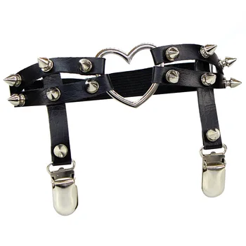 spike-garter