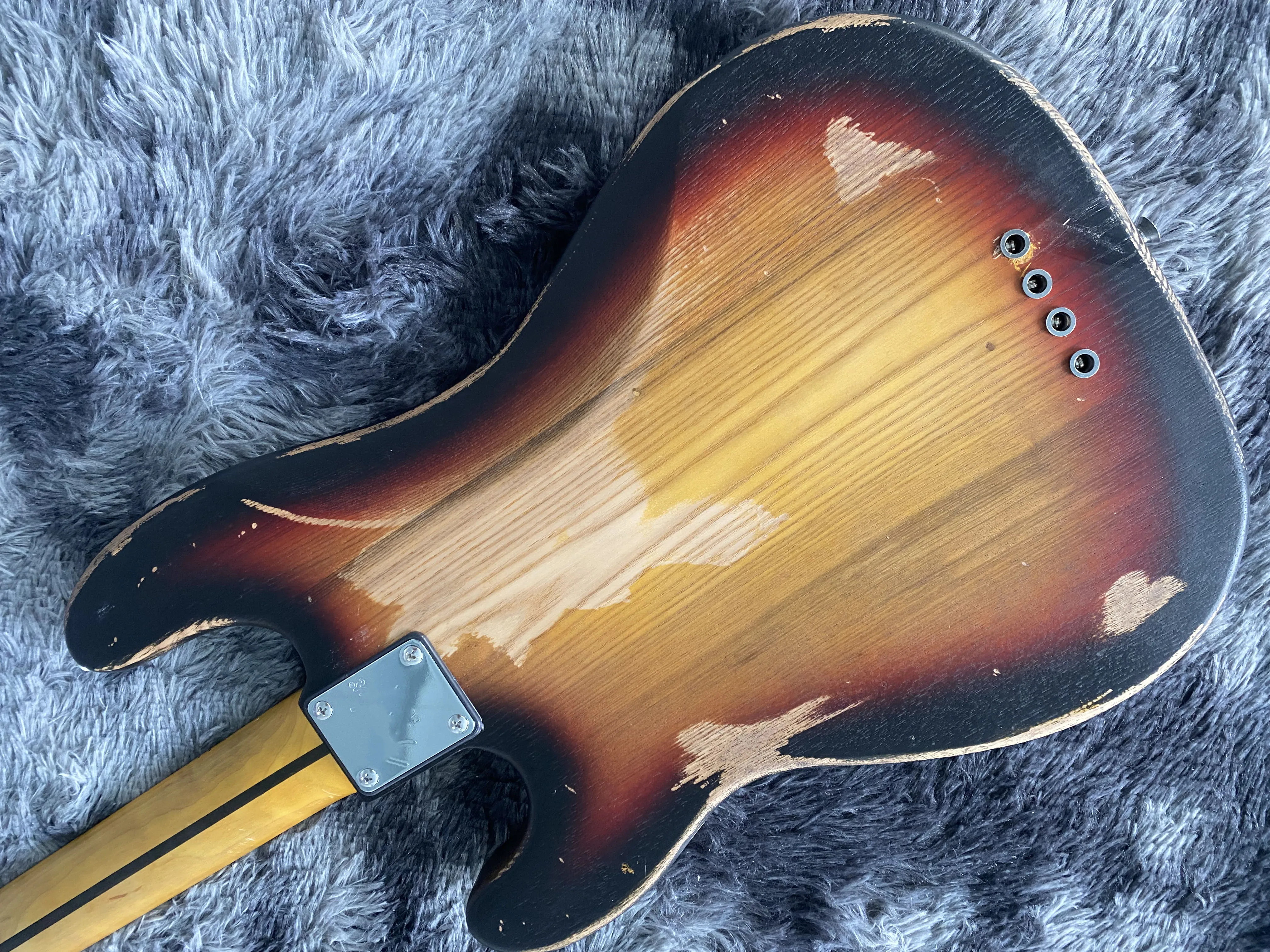 China Electric Bass Factory Direct Can be Customized