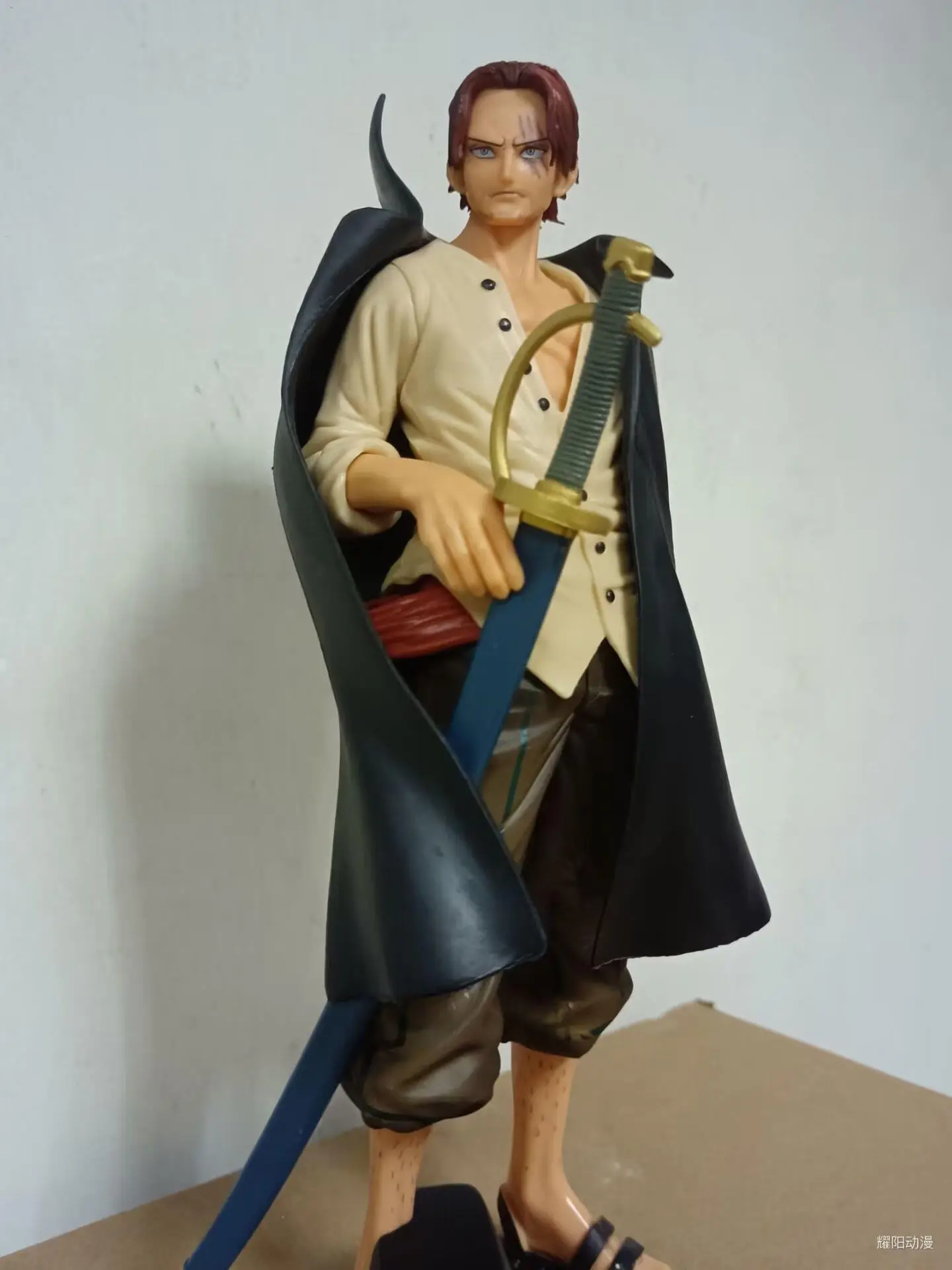 Nuovo 18Cm One Piece Anime Figure Red Hair Shanks Action Figures Cartoon Figure Model Pvc Doll Collection Decoration Kid Toy Gift