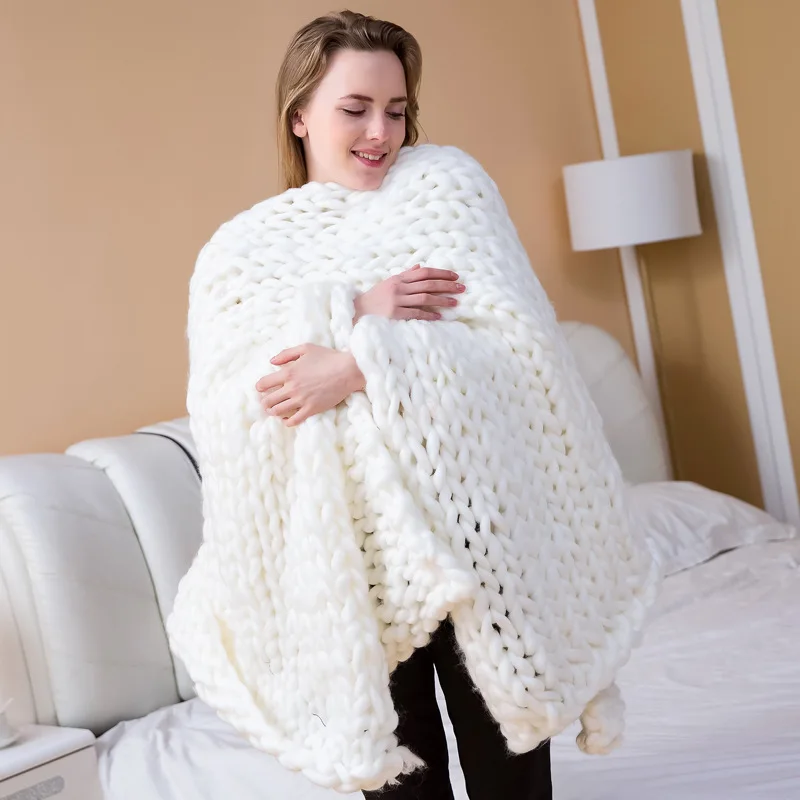 Thick Hand Woven Wool Blanket – 200x200cm Cozy Throw