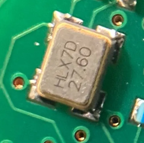 

(50 шт.) 3225 пассивный кварцевый генератор серии SMD 3,2*2,5 мм 27,6 МГц