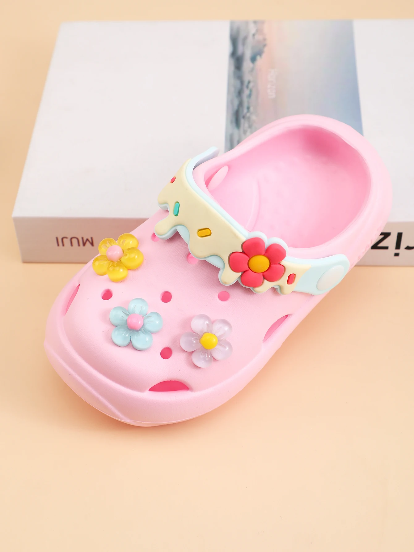 Children's Slippers Fashion Cute Flower Girl Sandals Breathable Non-slip Indoor and Outdoor Garden Beach Slippers Outdoor Sports