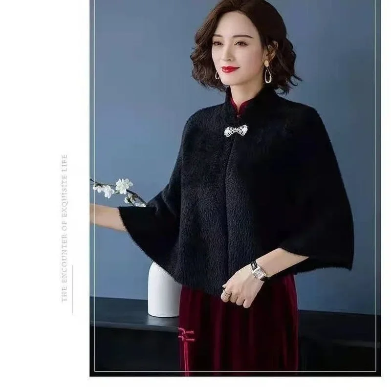 2023 Autumn/winter Pure Color Fashion Wool Blends Ponchos Shoulder Clasp Women's Short Cape Coat Cloak Gothic Shawl Cardigan