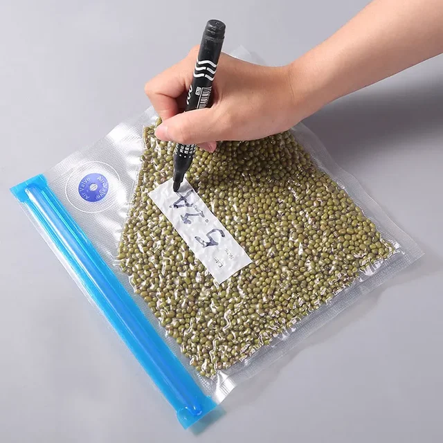 Sac compressé sous vide pour aliments, sacs de scellage sous vide, organisateur de stockage des aliments réutilisable, sac d'emballage alimentaire refermable avec pompe à main 6