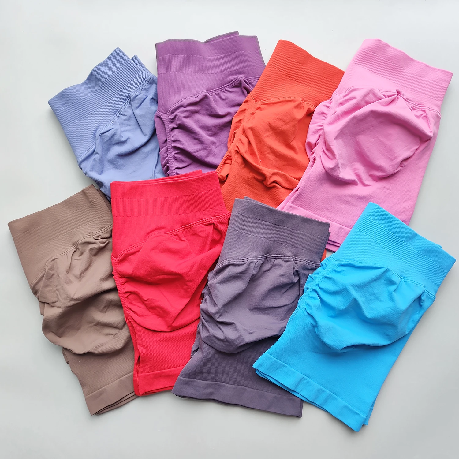 Women’s Seamless Scrunch Gym Shorts 2