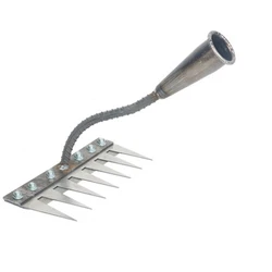 Multi - Teeth Iron Gardening Rake and Soil Loosening Tool (7 Teeth)