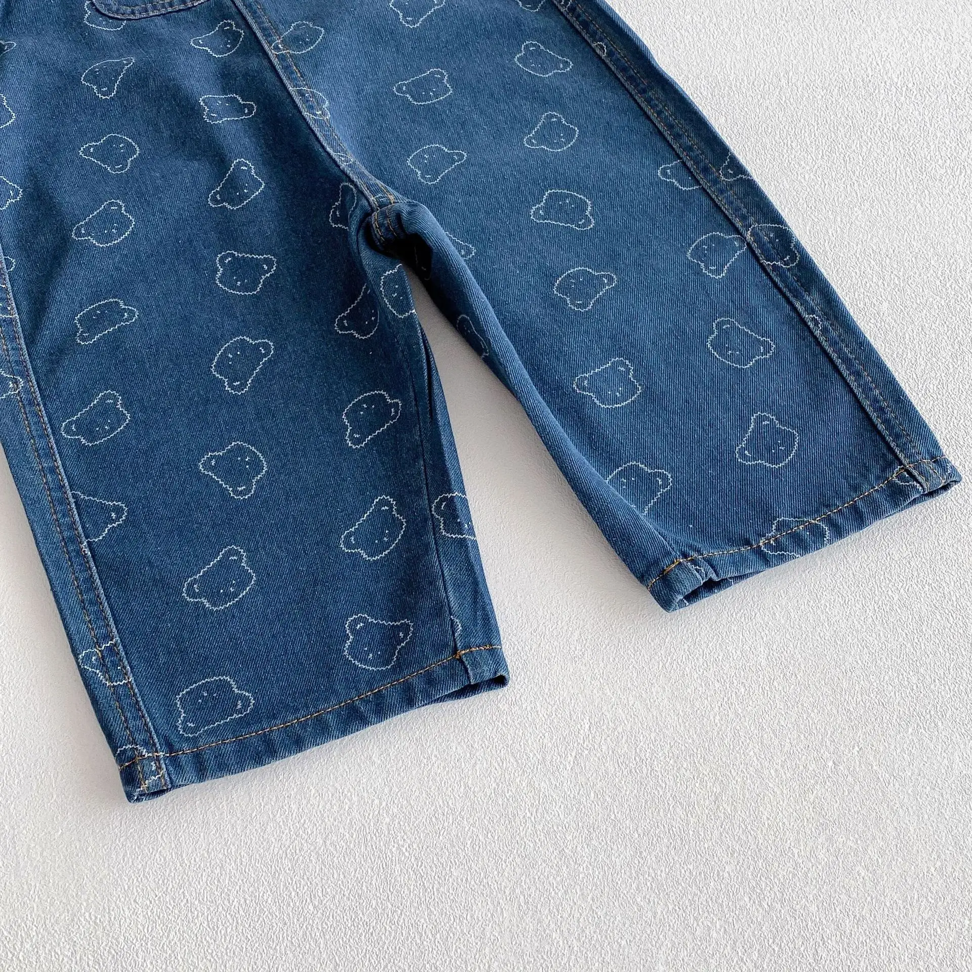 2025 Spring New Children Loose Denim Overalls Cotton Baby Girls Cartoon Bear Print Casual Pants Boys Strap Trousers Kids Jeans