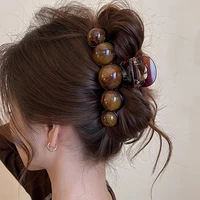 Retro Acrylic Ball Claw Clip