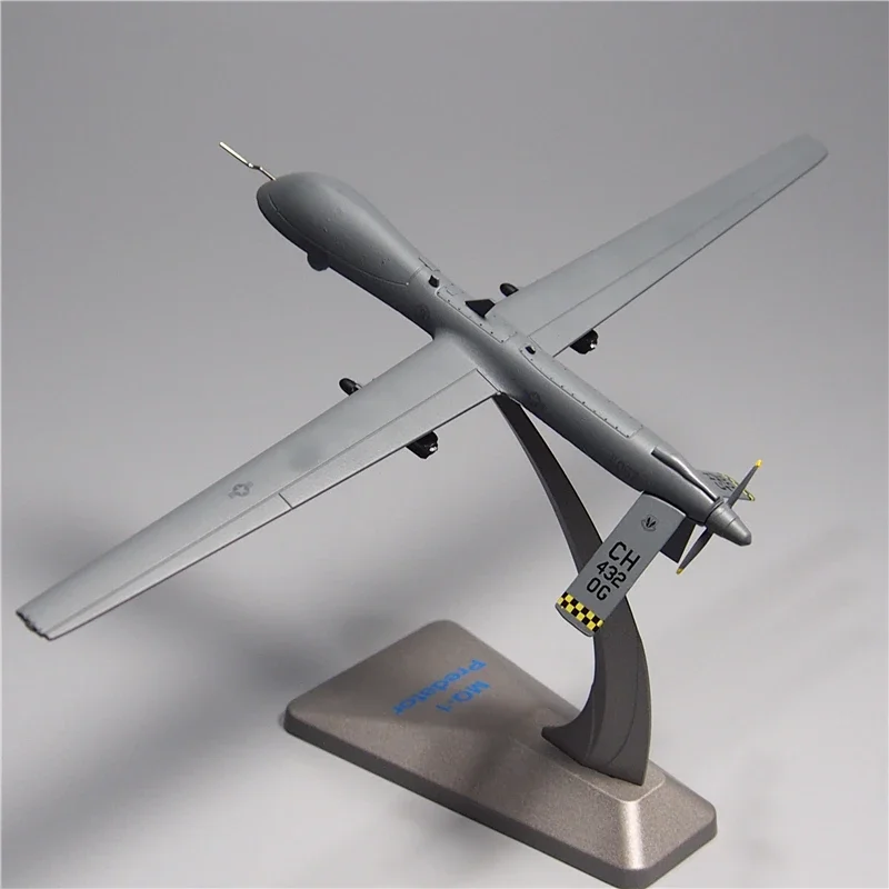 1:72 Scale MQ-1 Predator UAV Alloy Die Casting Model Simulation