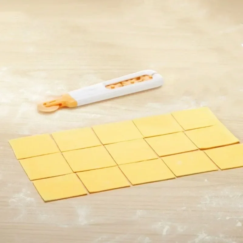 Dumplings Biscuit Roller Cookie Round Rolling Cutting Blade Dough Circle Cutter Gift Dining Bar Supplies Baking Pastry Tools