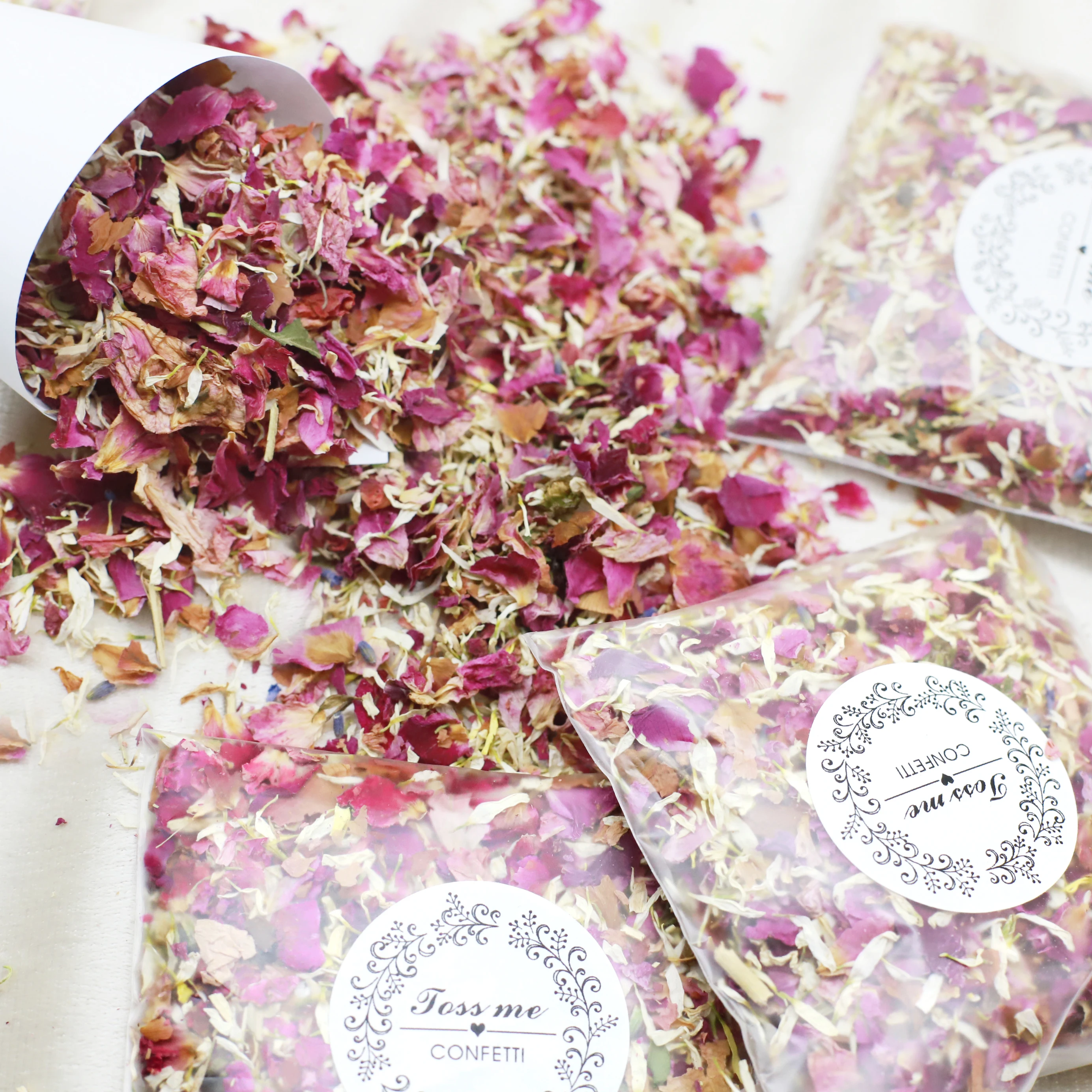 30 Packs Natural Wedding Confetti Dried Flowers Color Rose Petals