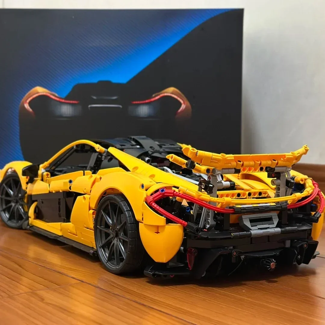 Zestaw klocków McLaren P1 za $71.54 / ~266zł