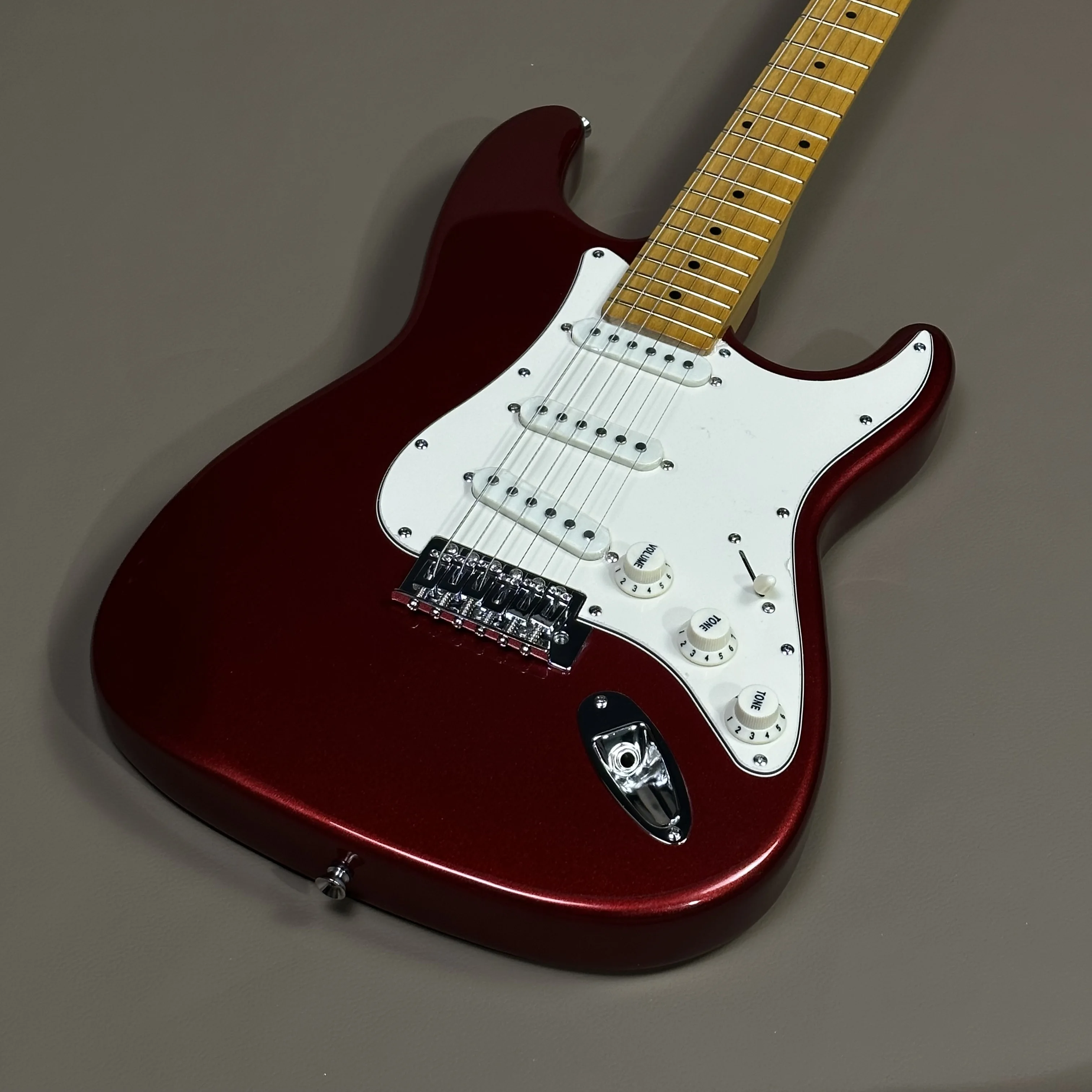 Electric Guitar Metallic Red Mahogany Body Maple Fingerboard