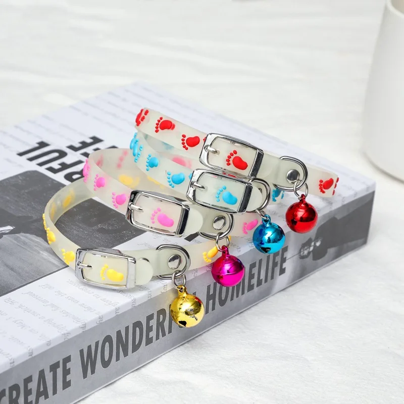 

Luminous Cat Necklace Glowing Small Dog Cat Collar Anti-Loss Fluorescent Silicone Cat Bell Collar Neck Ring Pet Cat Accessories