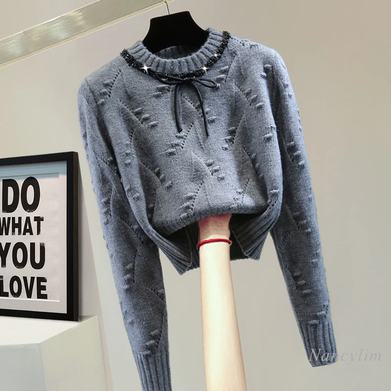 Рисунок 2 - Женская осенне-зимняя одежда