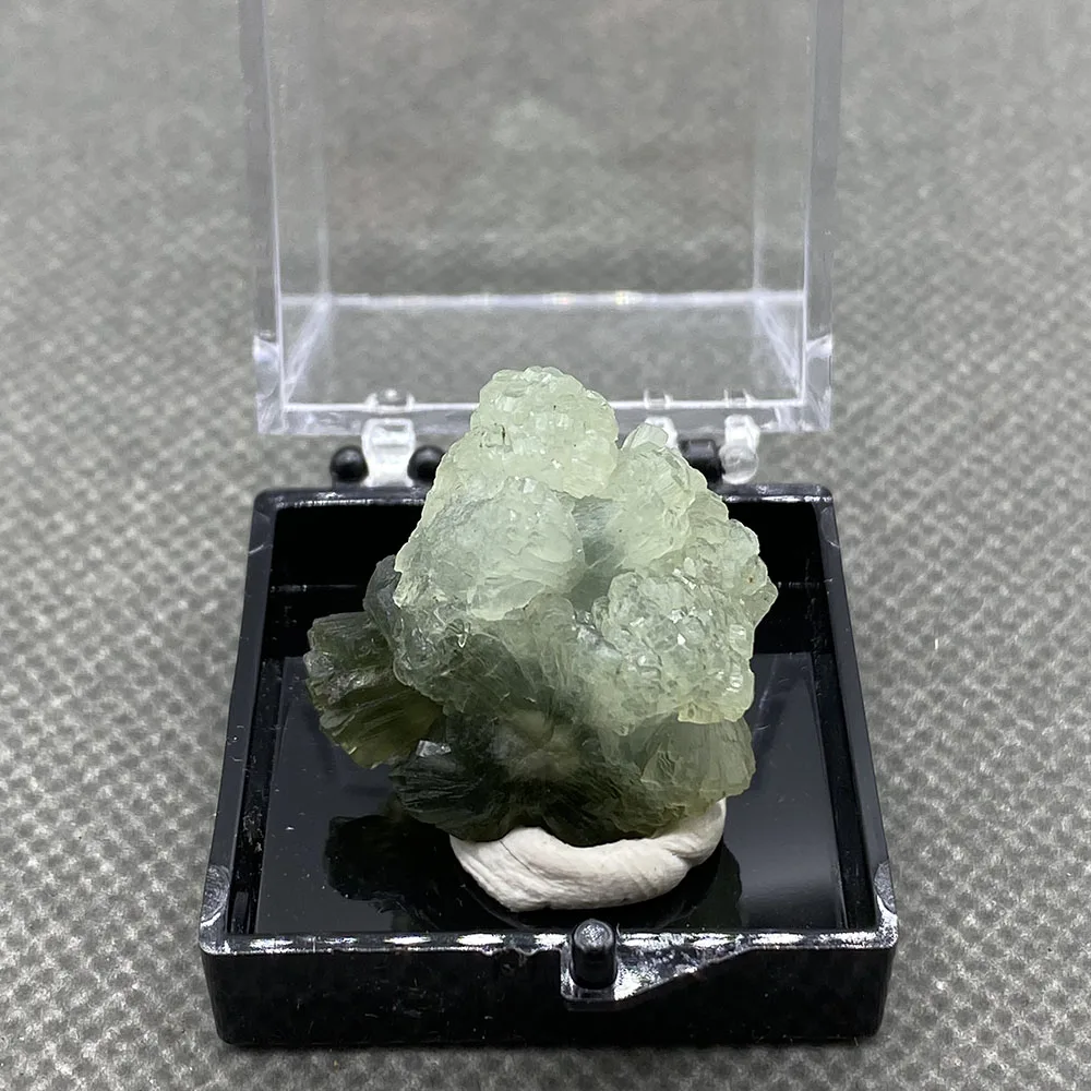 100% natural green grape stone rough crystal ore specimen collection