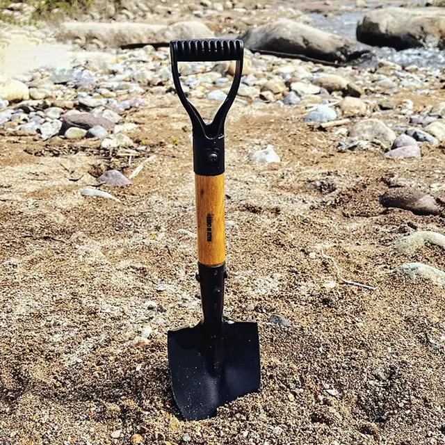 Outdoor Children Digging Shovel Metal Digging Sand Shovel With Wooden Handle Kids Mini Beach Garden Snow Shove 4