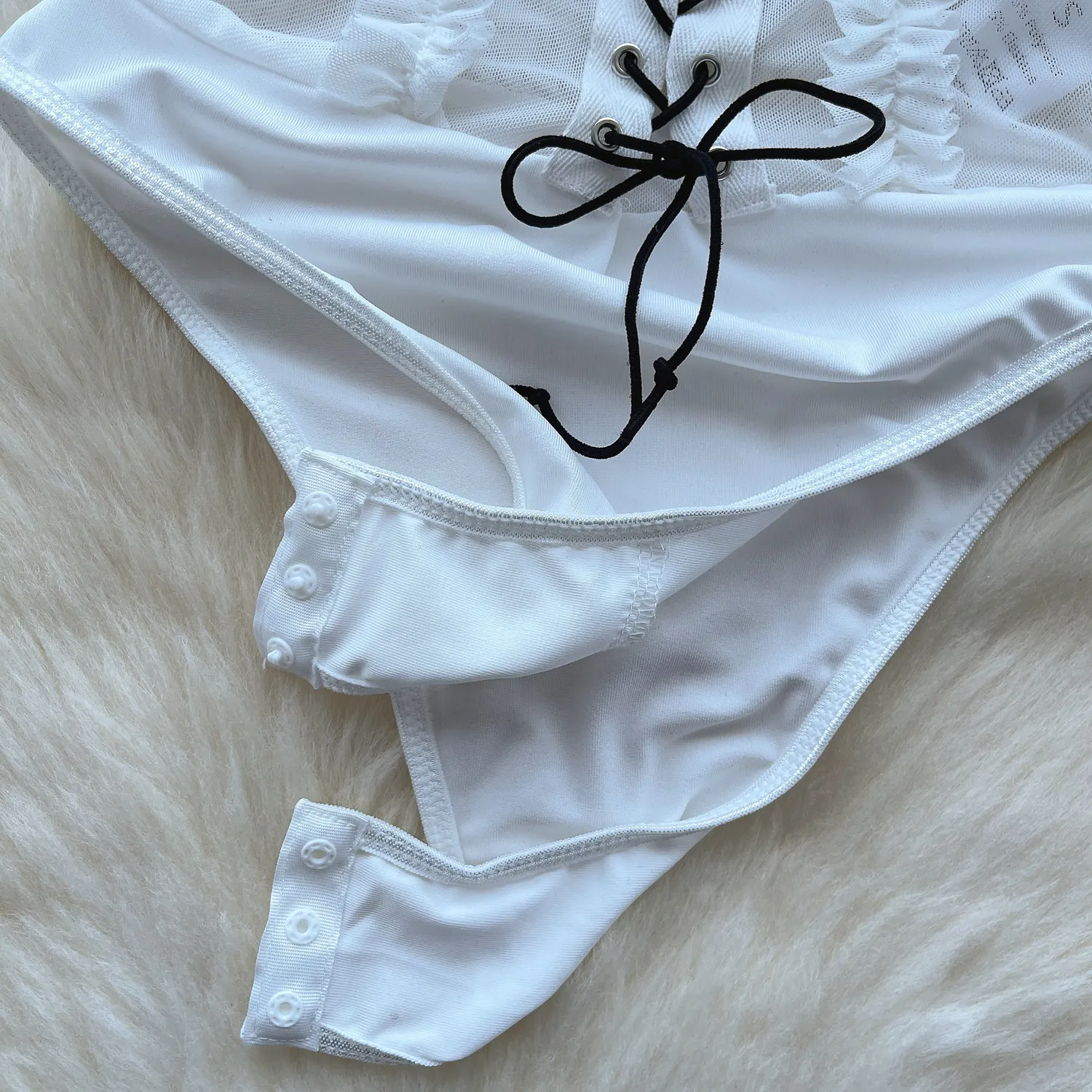 delicate strap detail 