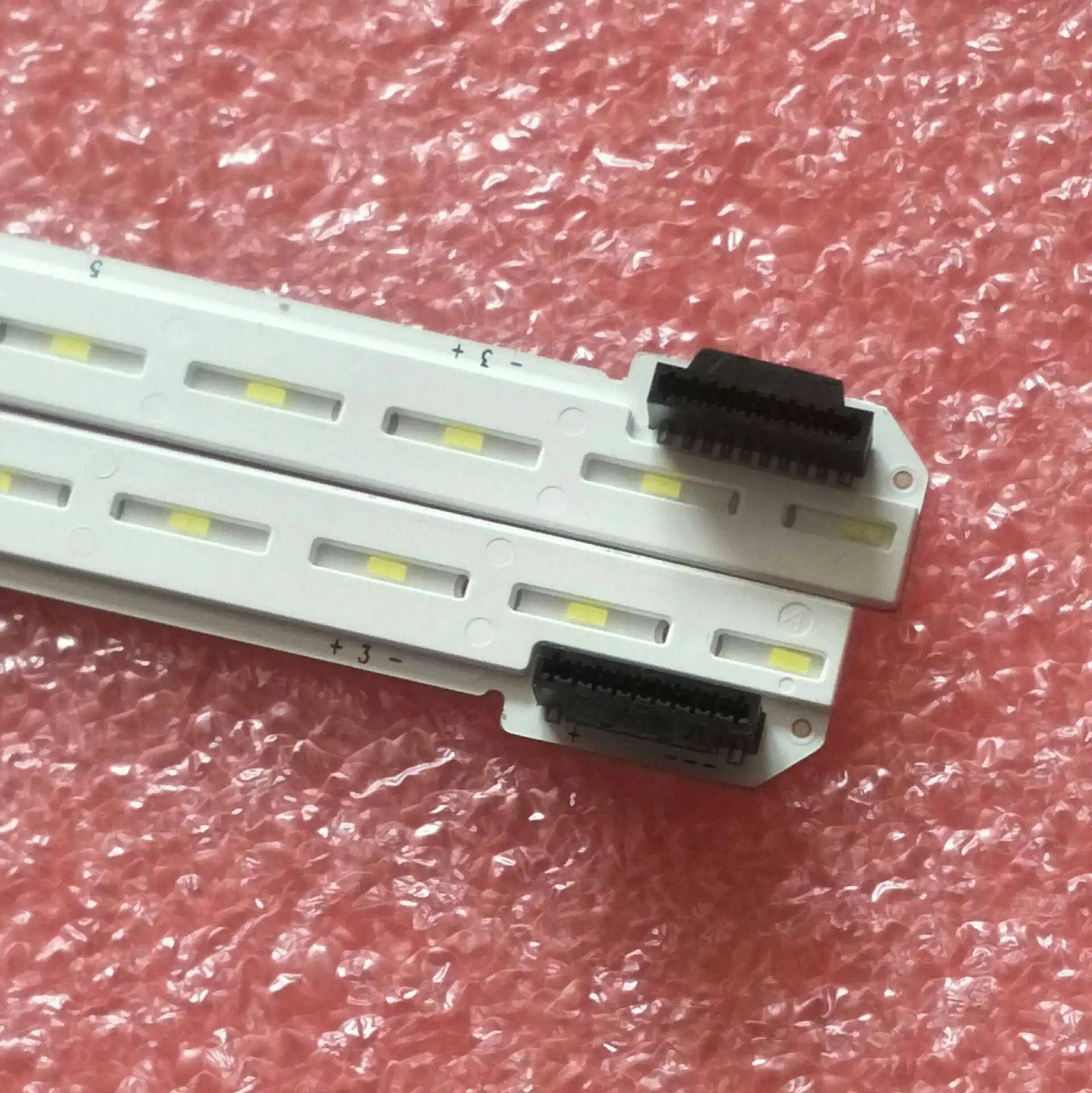 Kit 2 Strisce LED Per TV 60SJ8000, 60UJ7700 – Compatibili V17 ART3, 3049 REV1.3, 6922L-0213A