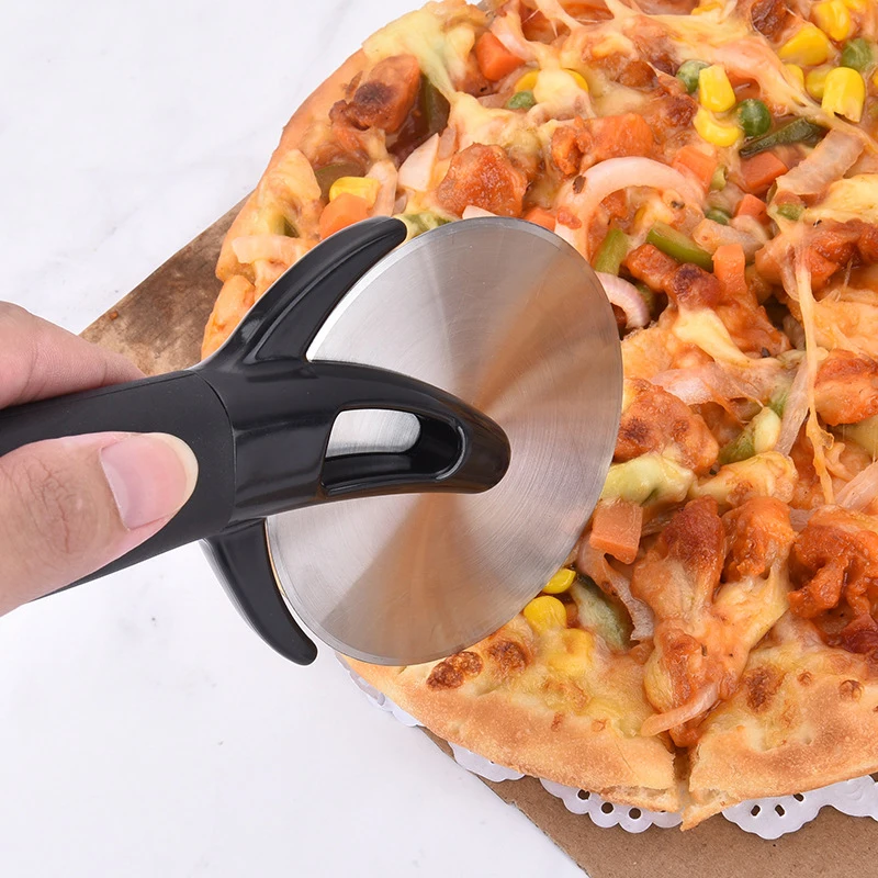 Stainless Steel Pizza Cutter Cover Multipurpose Pizza Cake Dough Slicer Tool Pastry Roller Cutter Professional Knife