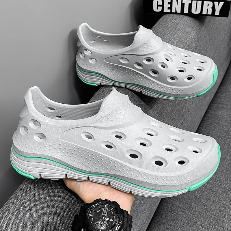 Slippers Fashionable Hole Shoes Summer Men's Popular Chameleon EVA Slippers Anti Slip Toe Capped Comfortable To Step On