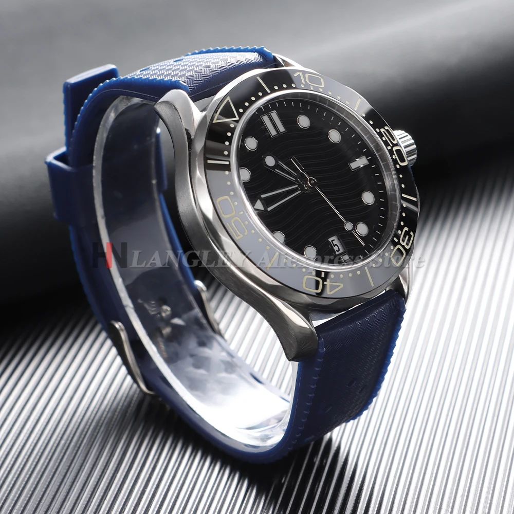 Premium Waterproof Silicone Watch Strap with Quick Release - Universal Diving Bracelet