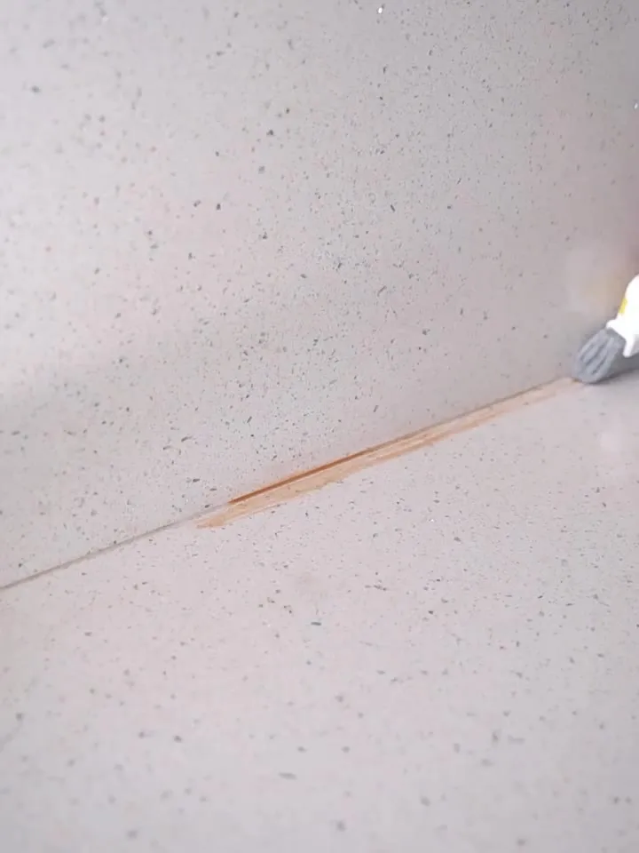 Spazzola 2 In 1 Per Pulizia Scanalature Finestre - Con Raschietto, Per Piastrelle E Guide Scorrevoli, Gialla - Foto 9