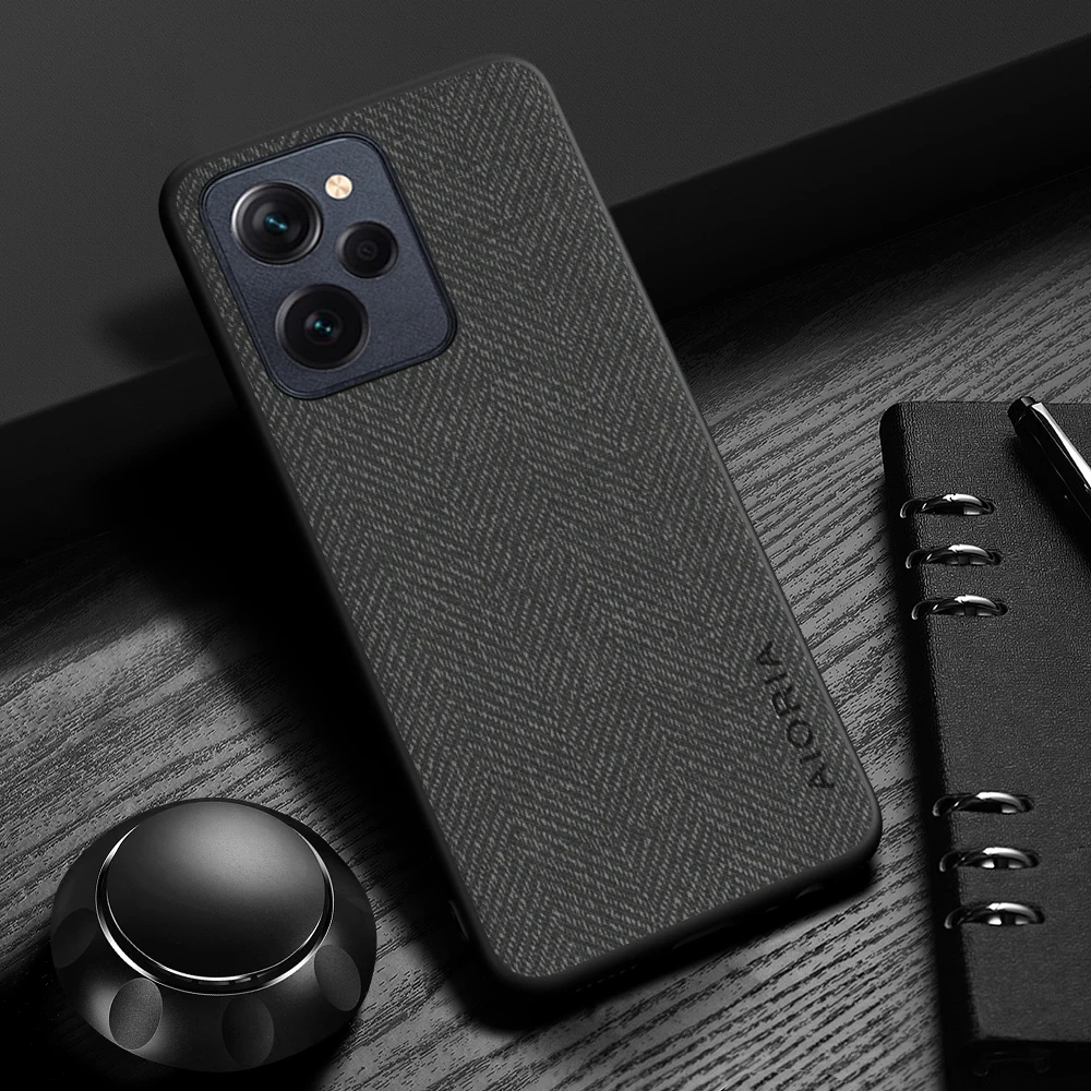 Elegant Leather Wood Grain Cover for Smartphones - Simple, Lightweight, Durable Design