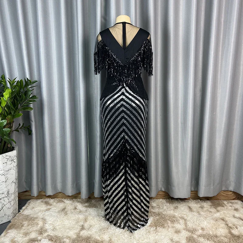 Рисунок 6 - Элегантные длинные платья с серебряными